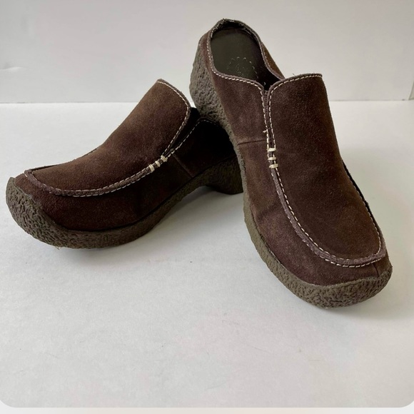 Yellow Box Brown Leather Clogs, Size 6.5 - Picture 10 of 10